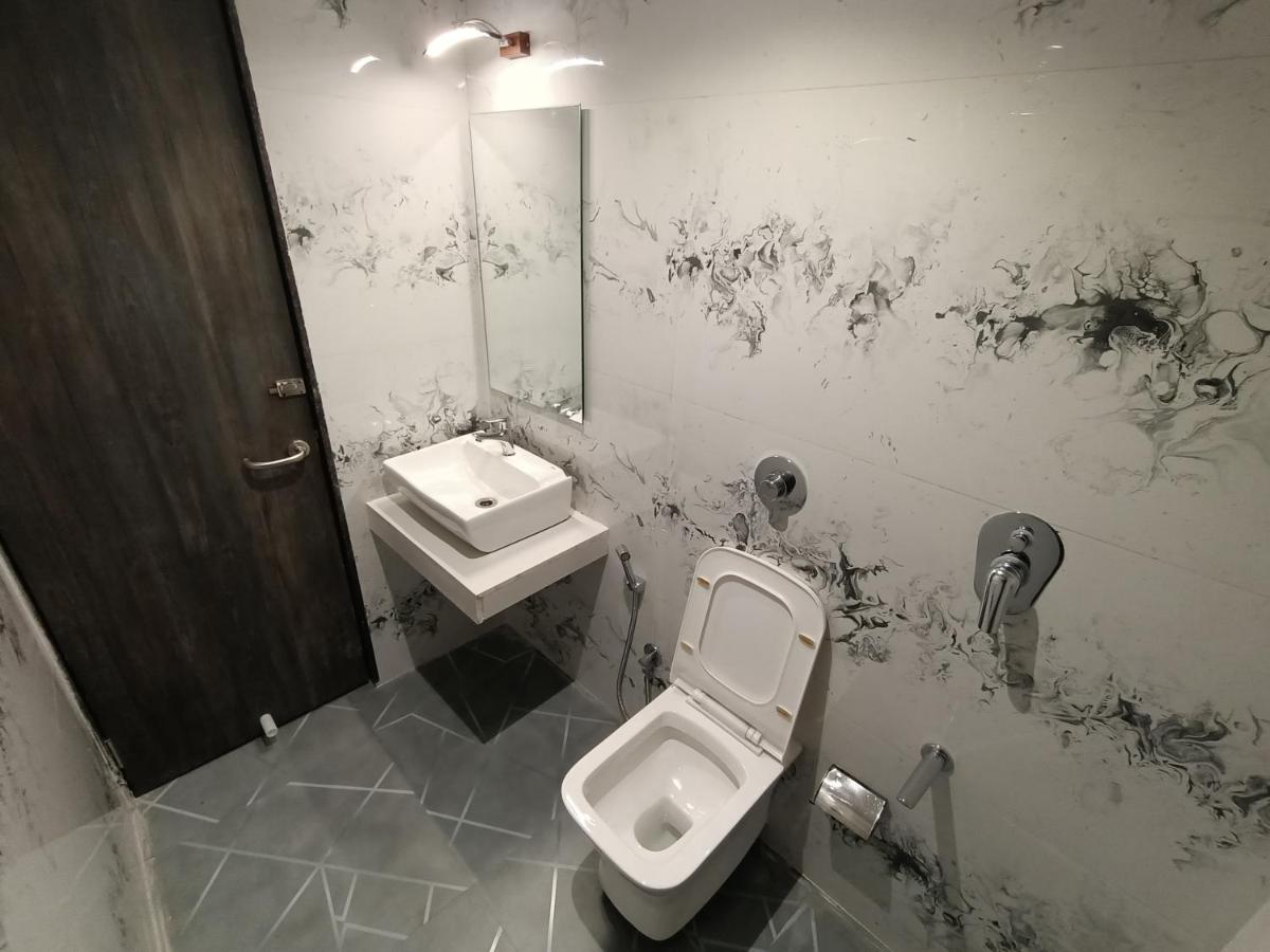 Hotel Classio Andheri - Near Dn Nagar Metro Station Mumbai  Buitenkant foto